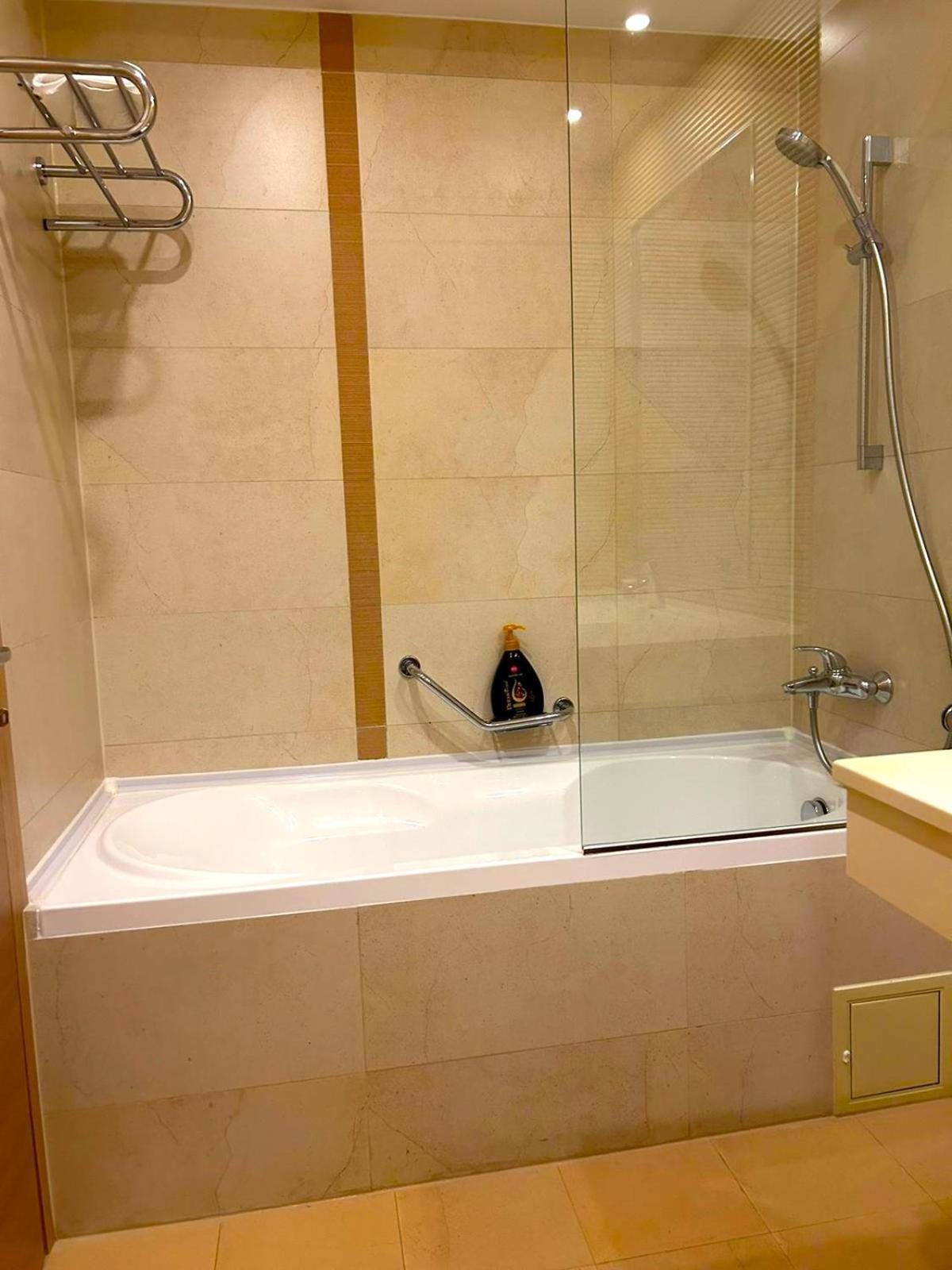 Yamaluxe Apartments - Silent & Warm With Many Facilities Bukarest Exterior foto